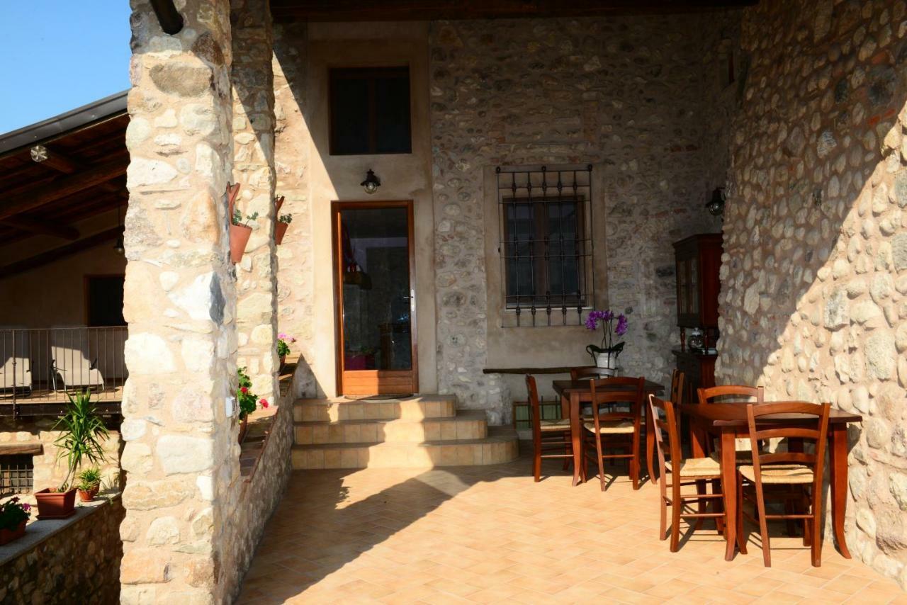 Corte Davini Agriturismo Monzambano Ngoại thất bức ảnh